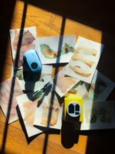 How to Make Holiday Gift Tags Out of Discarded Art Image